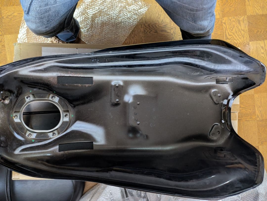 HONDA CB1100 　純正タンク　ブラック