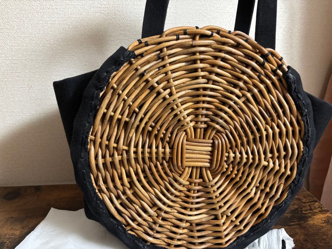 eb.a.gos エバゴス　キャンバス×紅籐　かごバッグ　円形