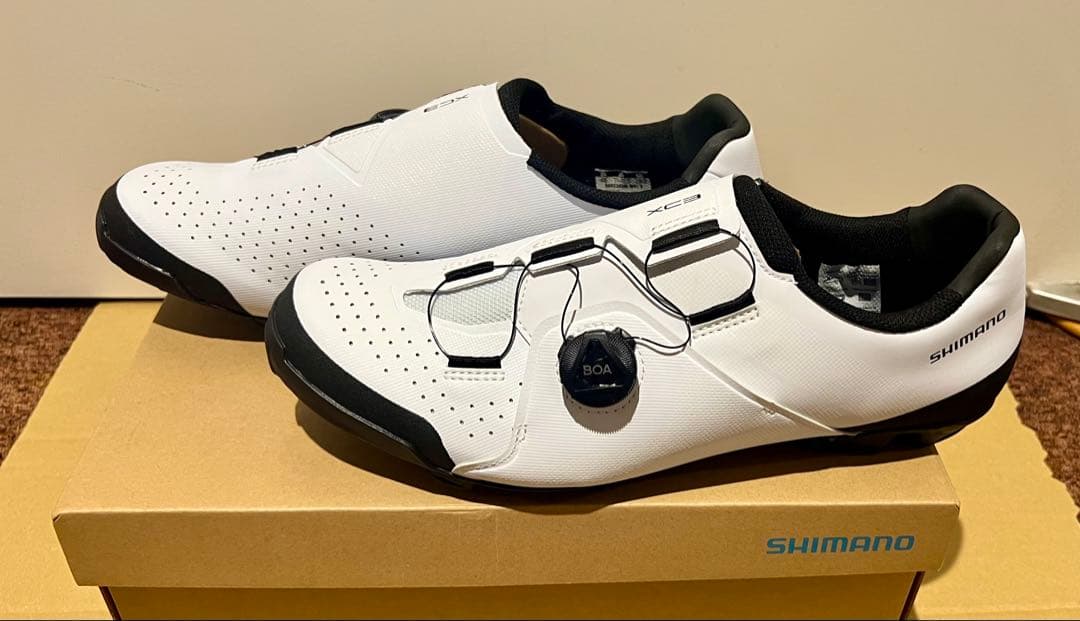 シマノ　サイクルシューズ　XC3 未使用 29.2