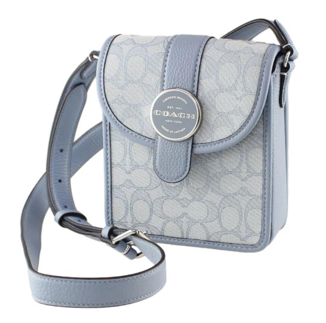 値下げ！COACH ライトブルー ショルダーバッグ