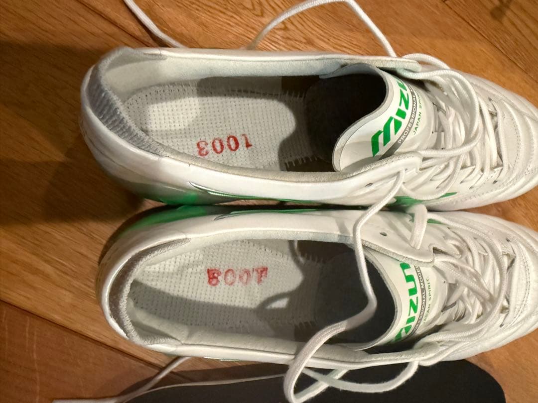 ミズノ　モレリアネオ4Japan 26センチ