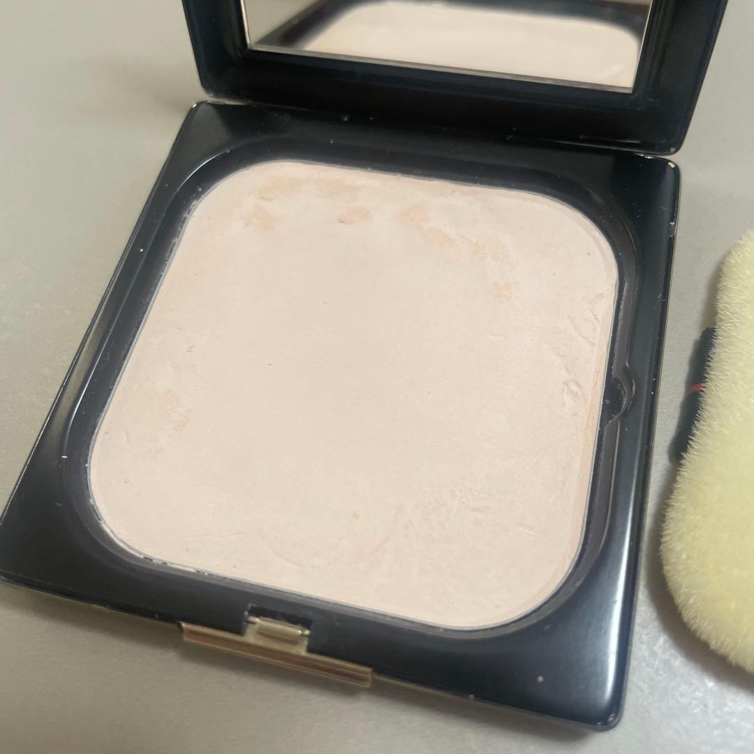 クレ・ド・ポー ボーテ プードルコンパクトエサンシエルn エレガントスリム