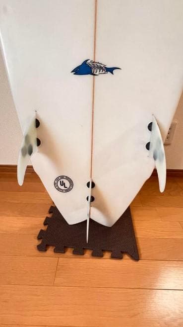 Al Merrick チャンネルアイランド 6’3 Fin付き　手渡しのみ