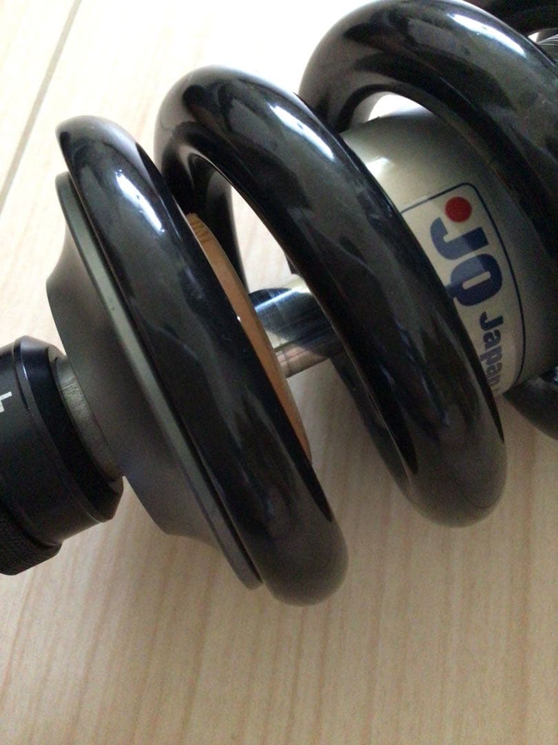 【makoto様⭐︎】NITRON 車高調整式リアショック　ハーレーX350装着品