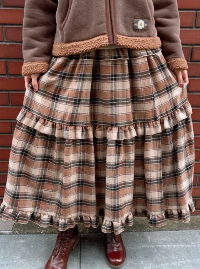 ピンクハウス名古屋ＪＲ高島屋限定フード付きボアジャケットとチェック柄スカート
