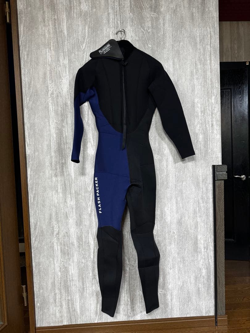 未使用FLASH PACKER ウェットスーツAM-TYPE ジャーフルLサイズ