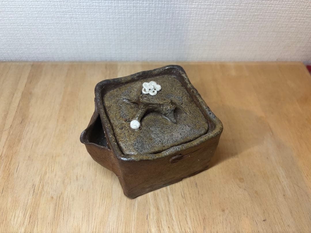 ㊱備前焼 宝瓶 登り窯 白梅 梅 手びねり 4角 急須