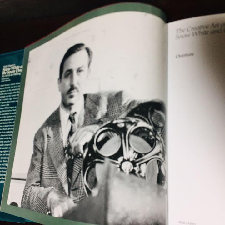 能登地震寄付　白雪姫と七人のこびと 制作過程　ディズニー　英語　大型本