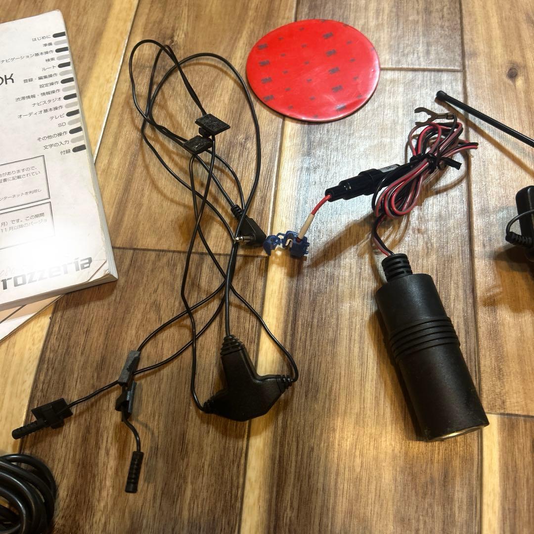 Pioneer AVIC-MRP099カーナビ 本体と付属品液晶モニター