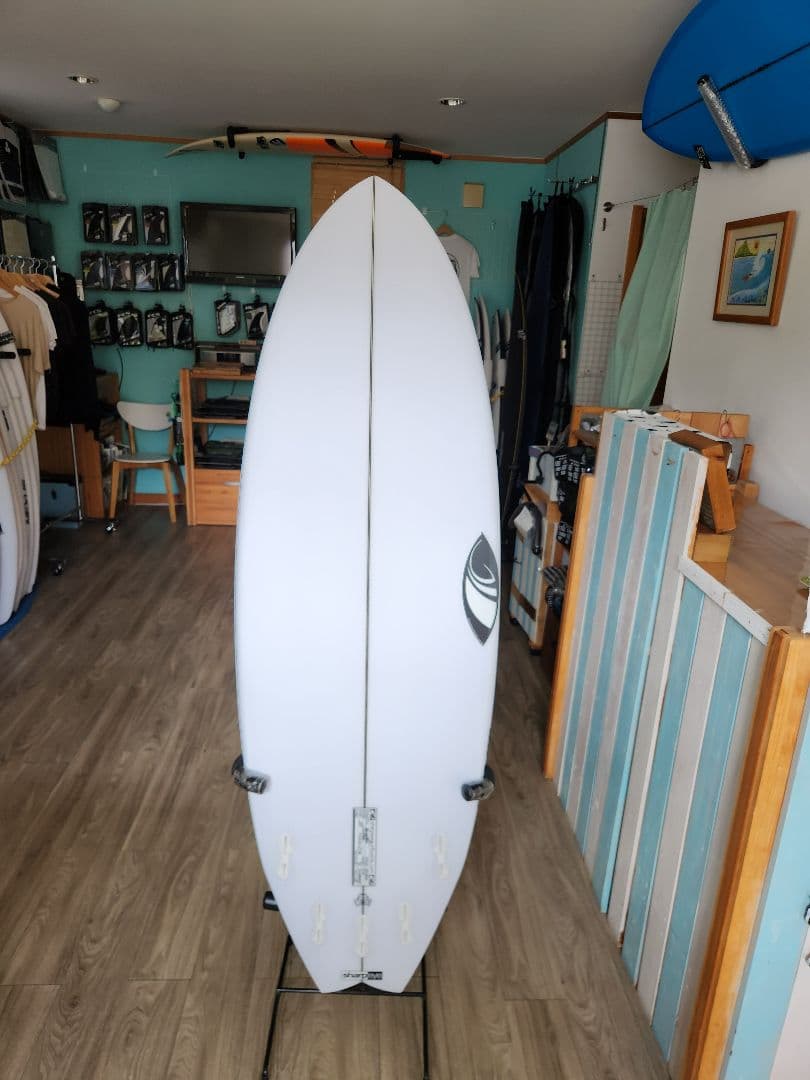 ＜新品・送込＞Sharp Eye 5.6 Zipper 5フィン 　 S3027