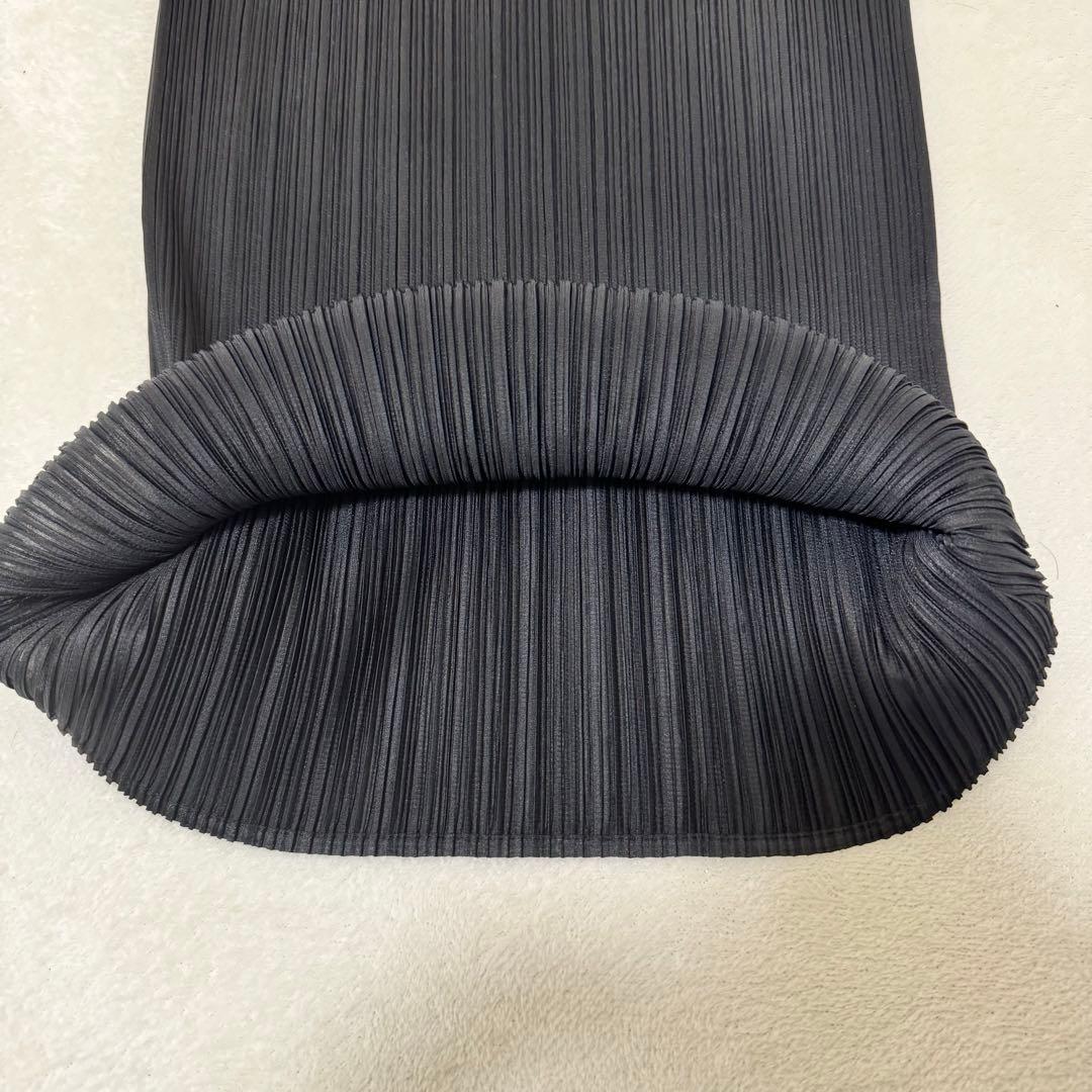 極美品✨PLEATS PLEASE プリーツ　ブラック　ノースリーブ　トップス