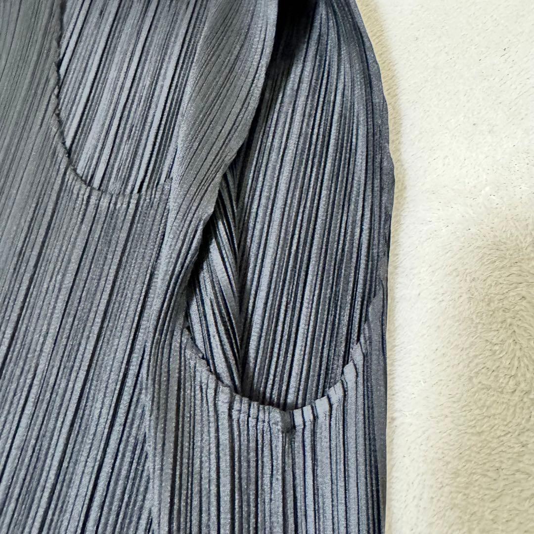 極美品✨PLEATS PLEASE プリーツ　ブラック　ノースリーブ　トップス