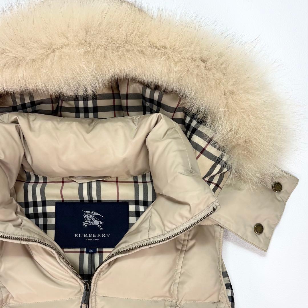 人気✨バーバリーロンドン ダウンベスト ノバチェック ブルーフォックス 36