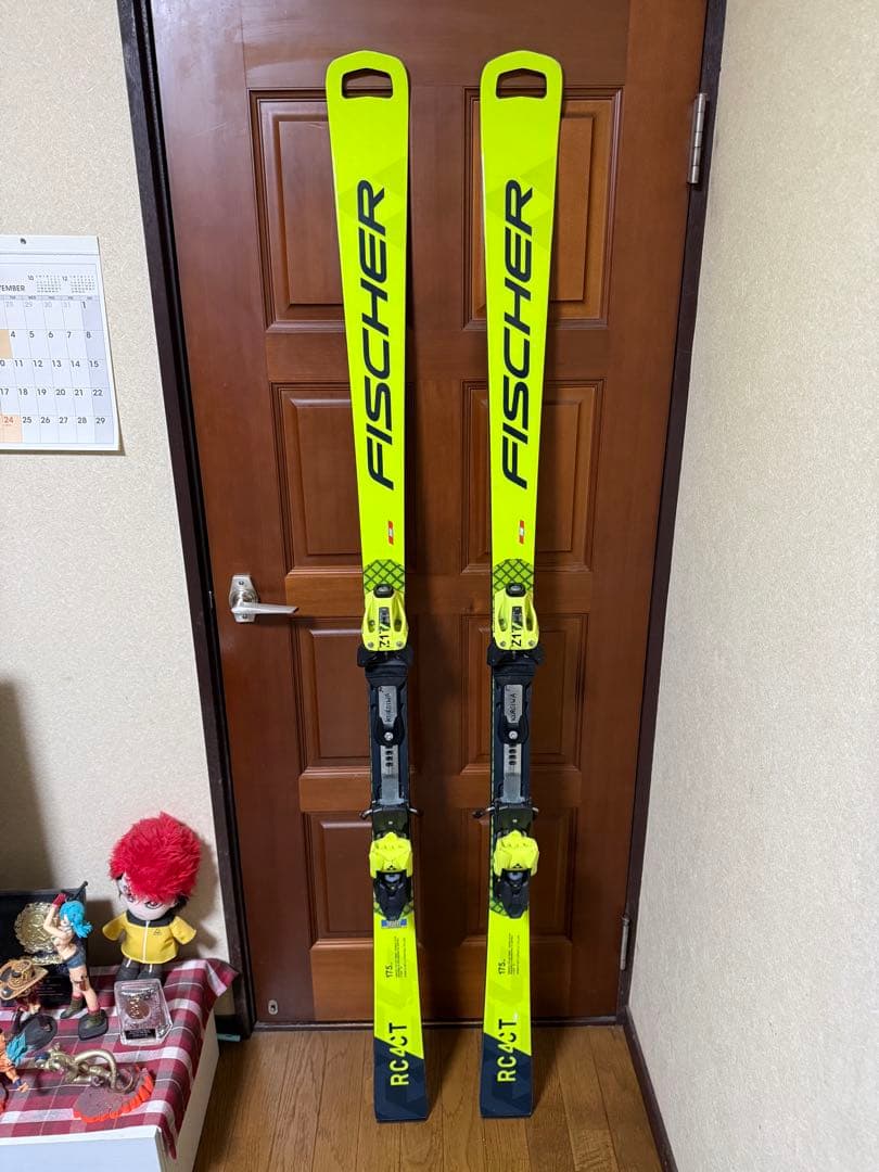 FISCHER RC4 CTスキー板 イエロー