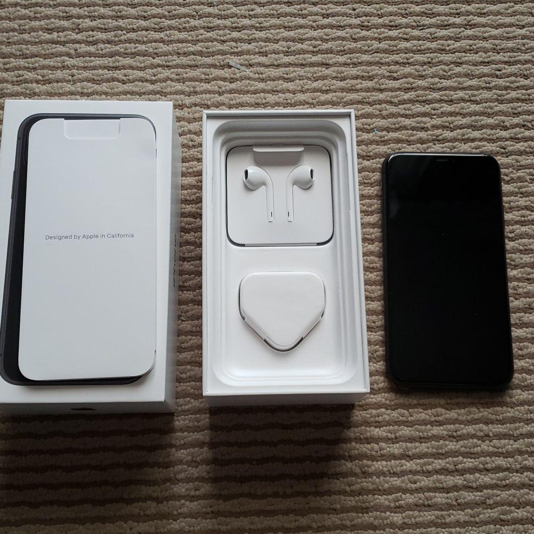 香港製　極美品　iphone11 256GB