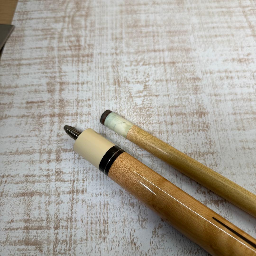 Mezz Cues ビリヤード キュー　ケース付き