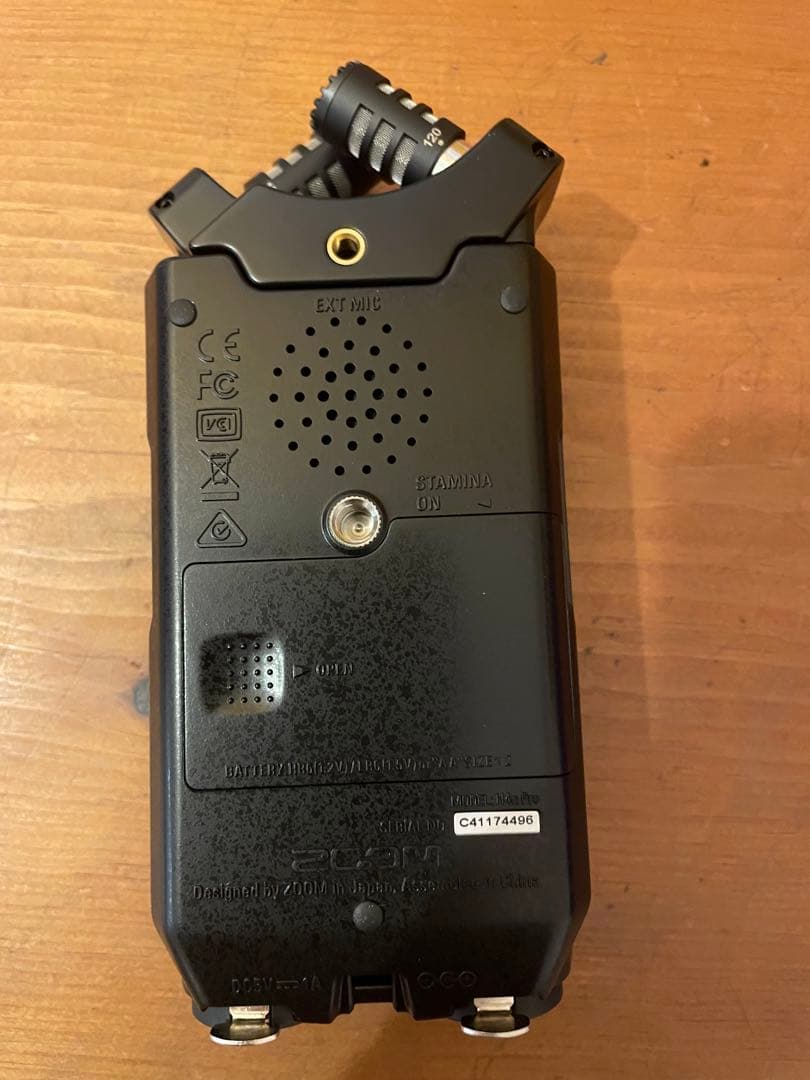 ZOOM H4n Pro ハンディレコーダー