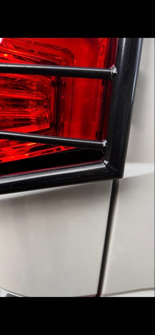 デリカD5 後期用　カディス　テールレンズガード