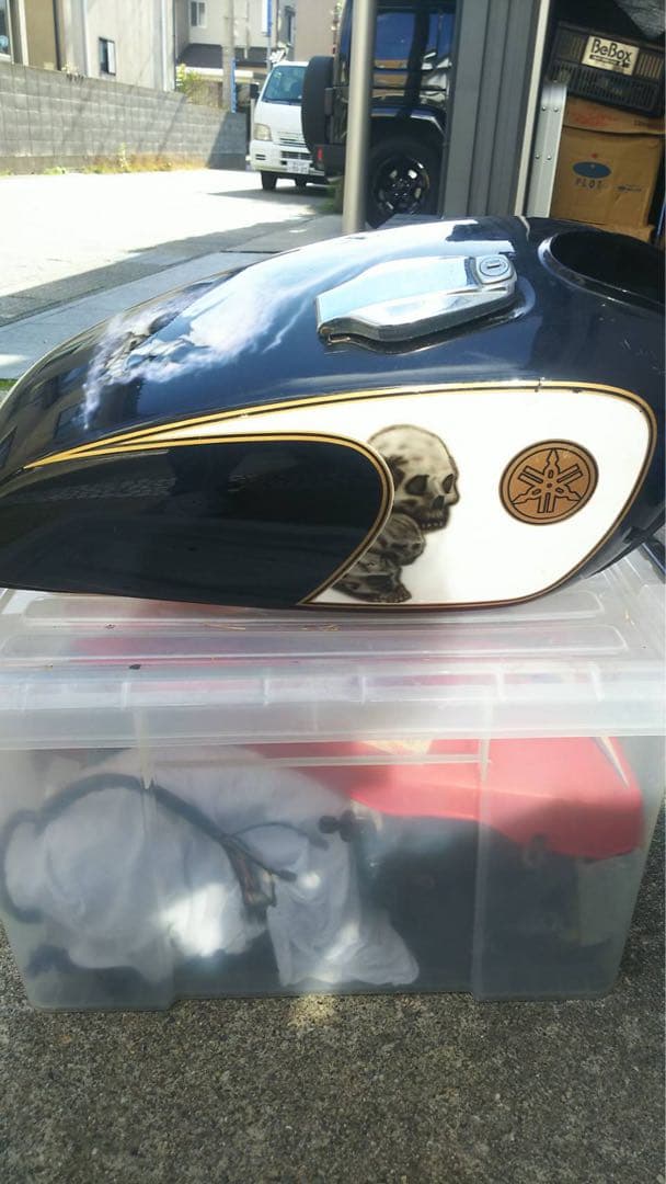 SR400 タンク　KID