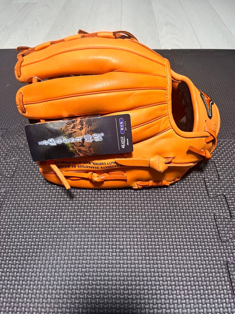 【値下げしました】MIZUNO GACHI MYTH 軟式グローブ オレンジ