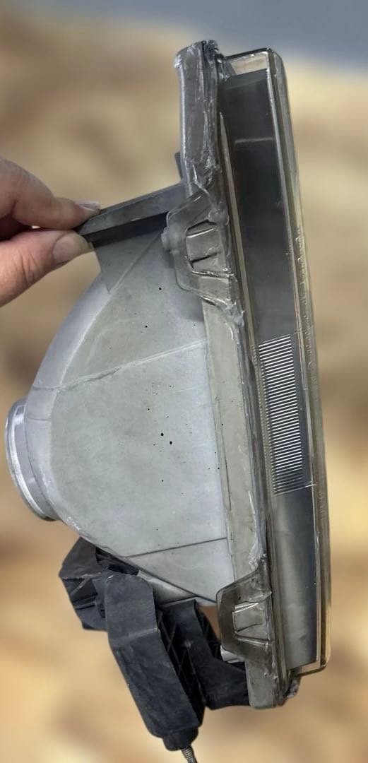 #1957 トヨタ ハイラックス　純正ハロゲンヘッドライト