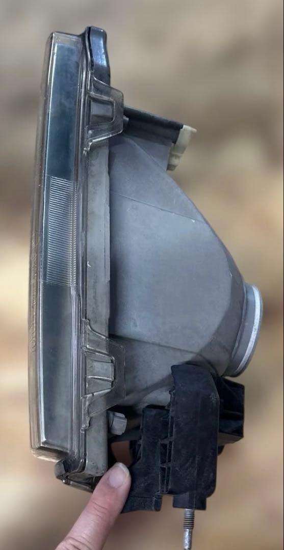 #1957 トヨタ ハイラックス　純正ハロゲンヘッドライト