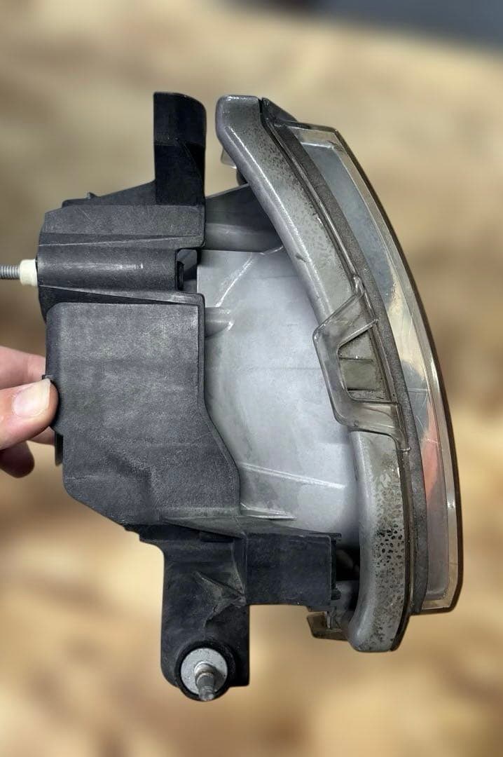 #1957 トヨタ ハイラックス　純正ハロゲンヘッドライト