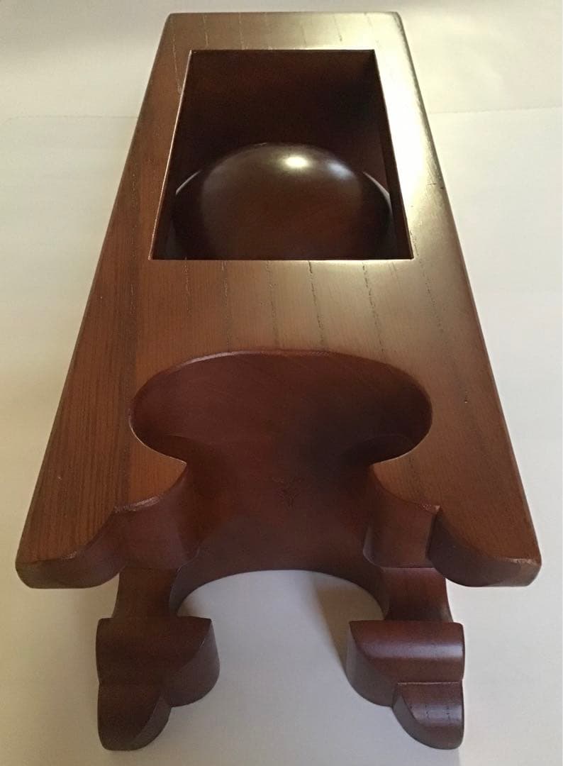 〈希少品・珍品〉欅彫抜飾玉　長者宝玉　指物師 森 次郎作（桐箱入り）