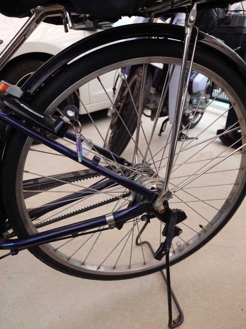 ブリヂストンアルベルトe26型3段変速、ネイビー 充電式ライト付き