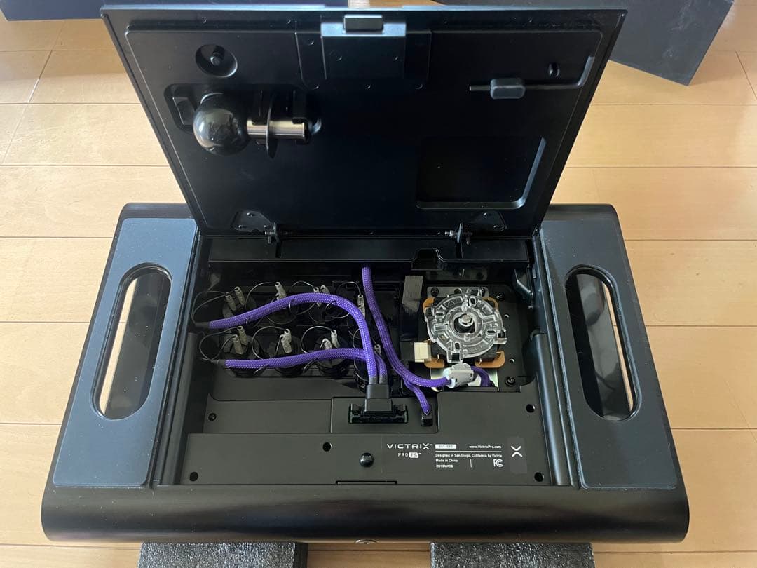 【Victrix Pro FS アケコン 限定リュウ ver】