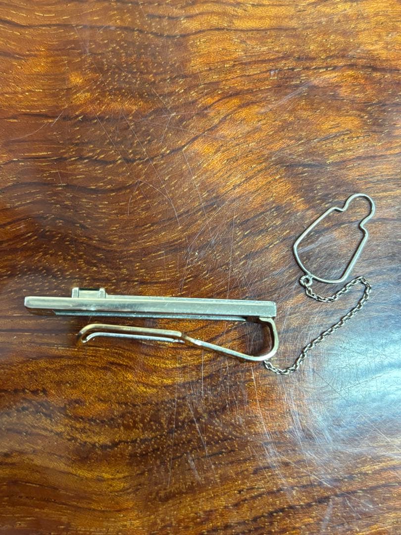 エメラルド付き　ネクタイピン　k14 o0109