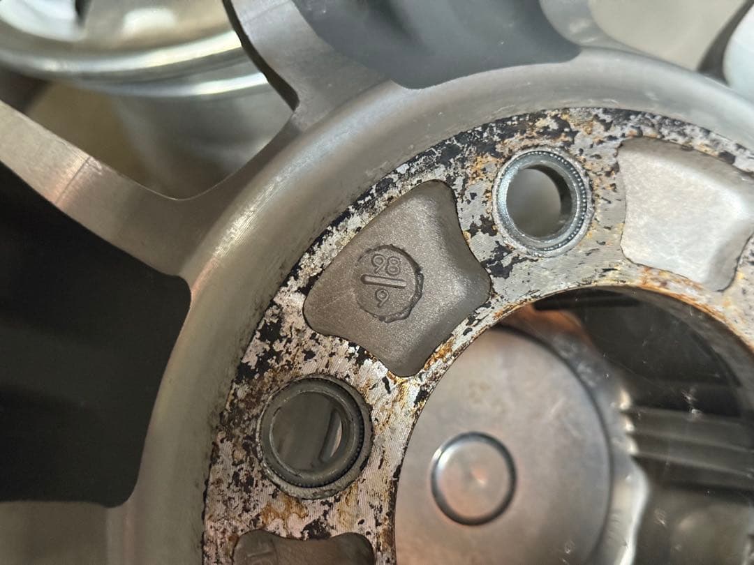 日産ダットサン純正ホイール１本　No.1