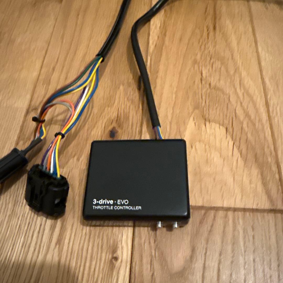 PIVOT スロコン 3-drive・EVO ハーネスTH-2C付き ジムニー