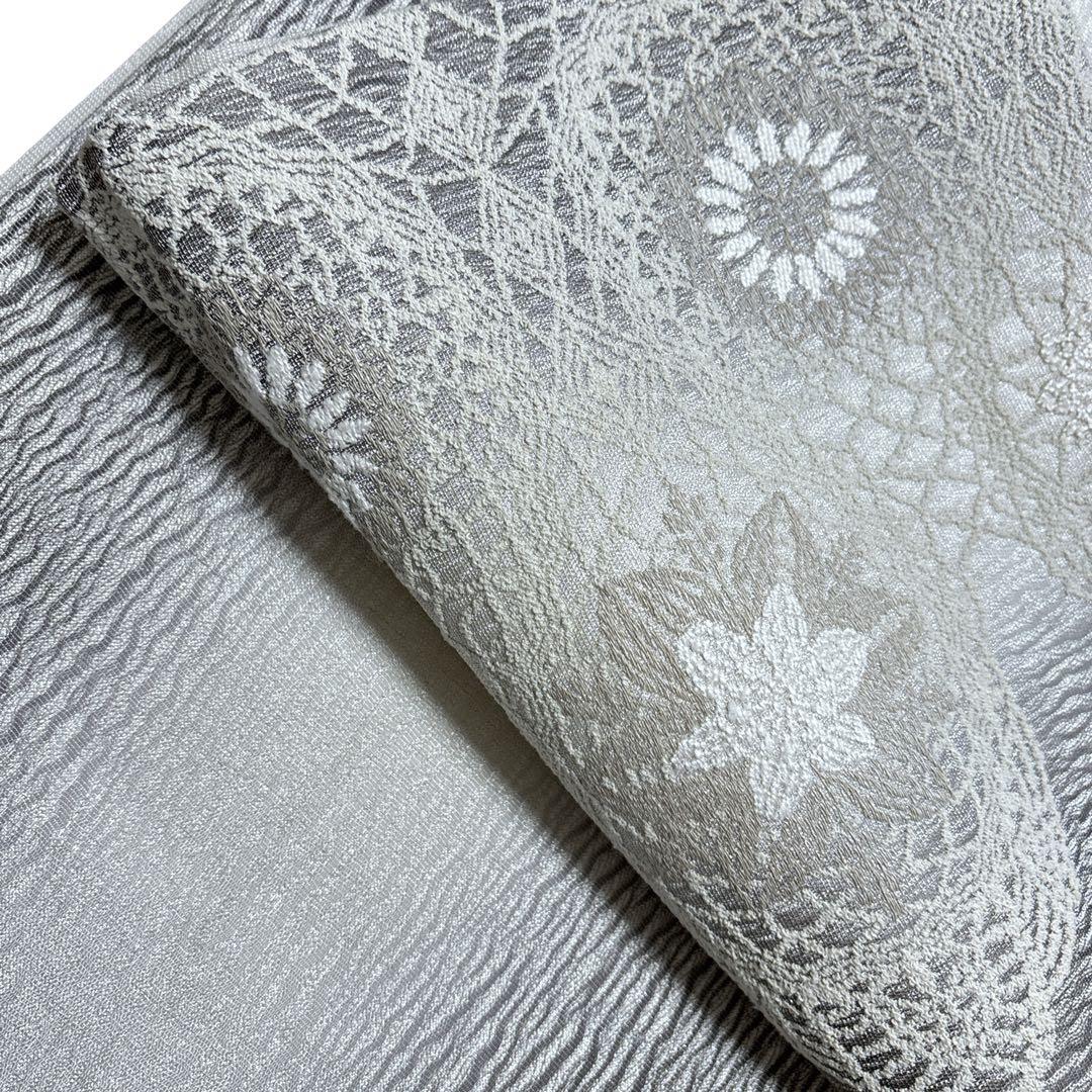 AA11袋帯 大太鼓 レース花柄　変わり織　ループ織　銀と銀通　正絹 美品 着物