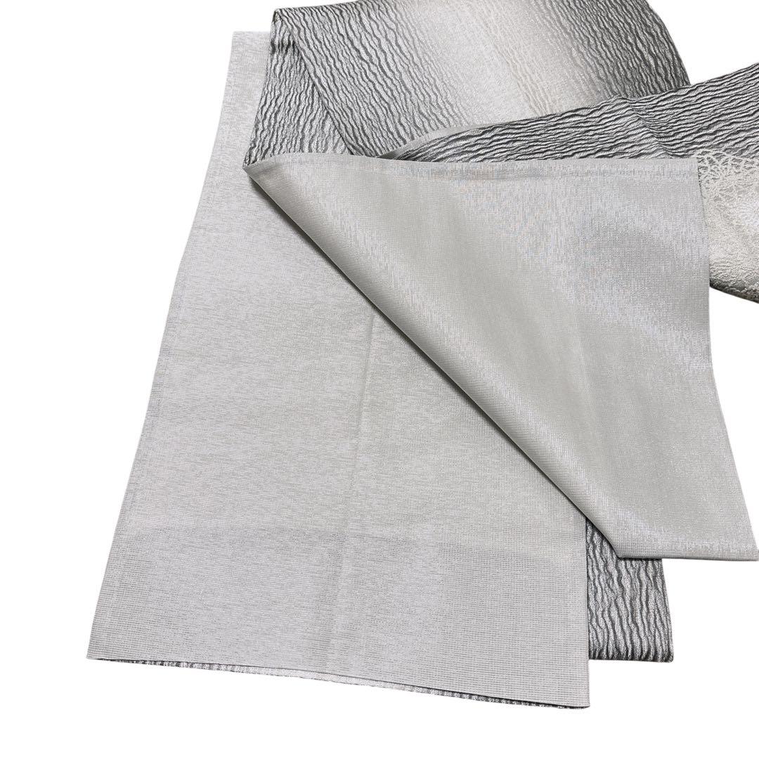 AA11袋帯 大太鼓 レース花柄　変わり織　ループ織　銀と銀通　正絹 美品 着物