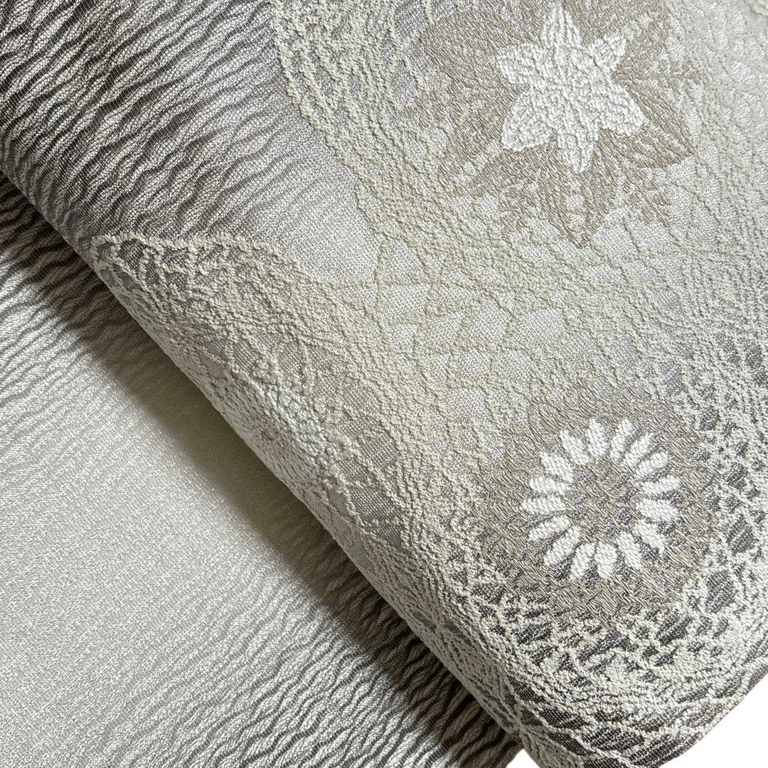 AA11袋帯 大太鼓 レース花柄　変わり織　ループ織　銀と銀通　正絹 美品 着物