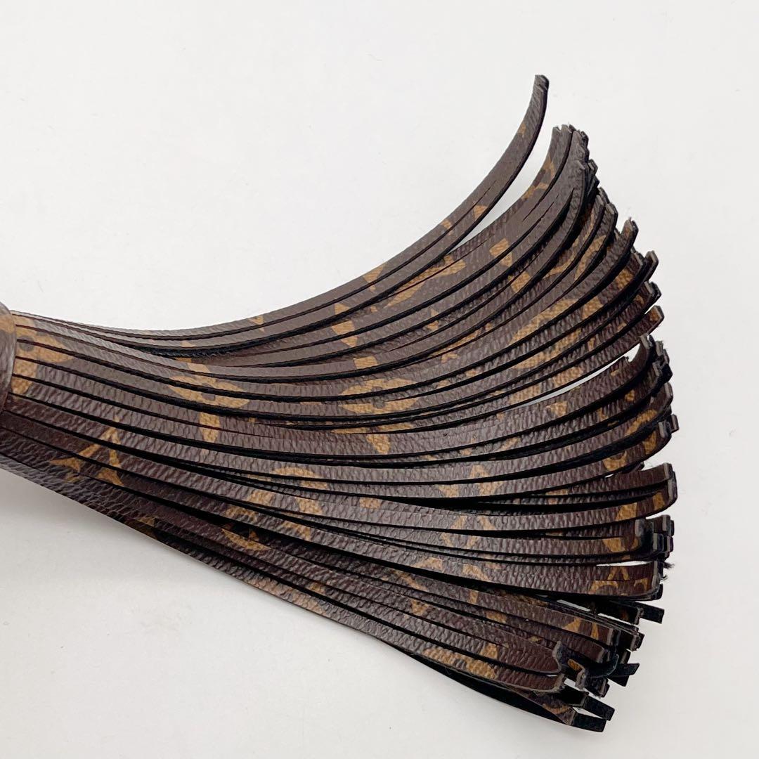 ルイヴィトン　バックチャーム キーホルダー　タッセル　モノグラム　ブラウン