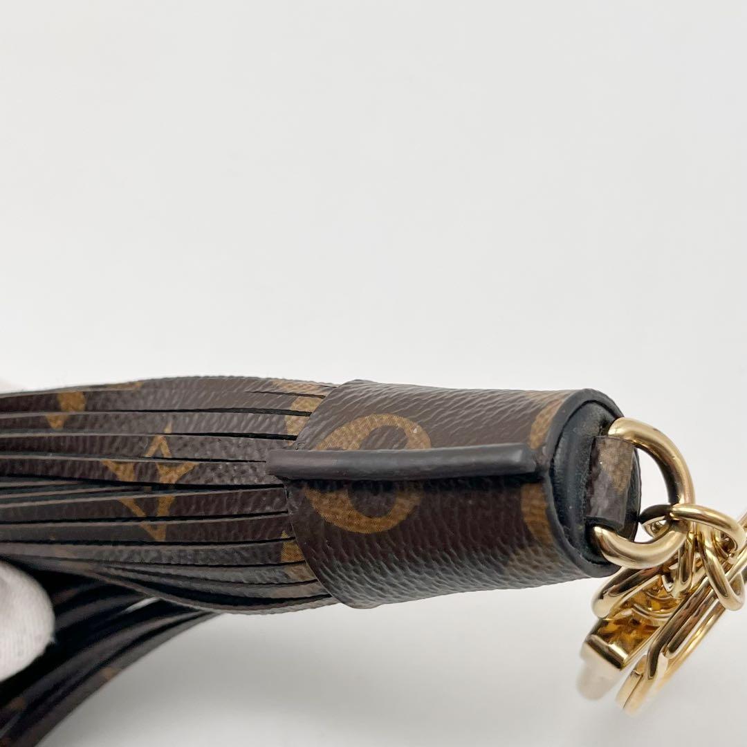 ルイヴィトン　バックチャーム キーホルダー　タッセル　モノグラム　ブラウン