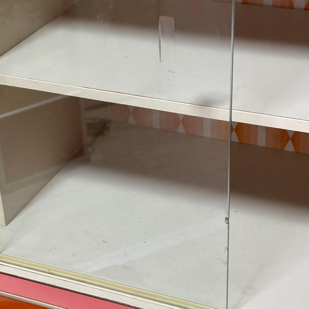昭和レトロポップ食器棚　オレンジ　ガラス棚