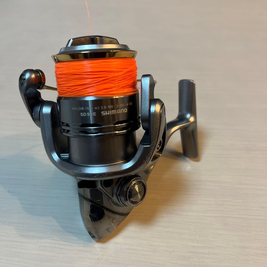 TWIN POWER C3000HG スピニングリール