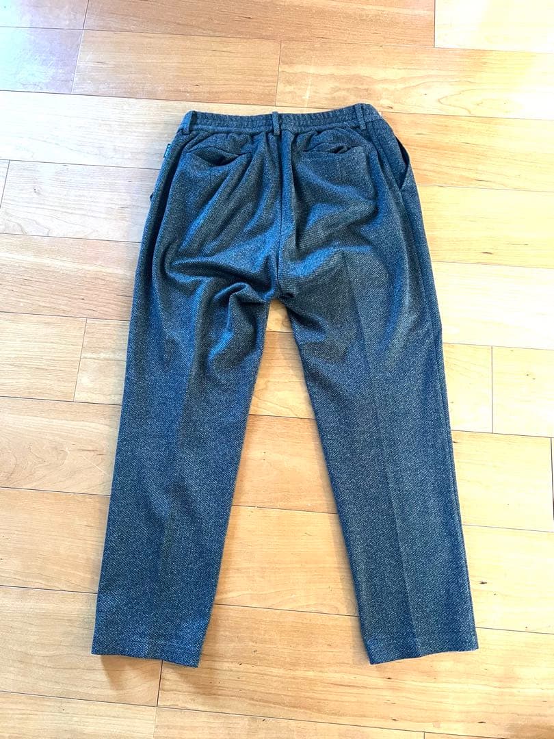 アニエス・ベーのスーツ