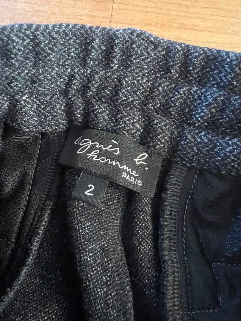 アニエス・ベーのスーツ