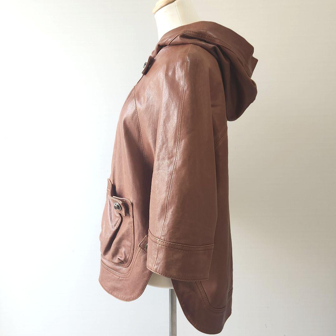 レア ターンロック フード付 ラムレザー ポンチョ hoss intropia