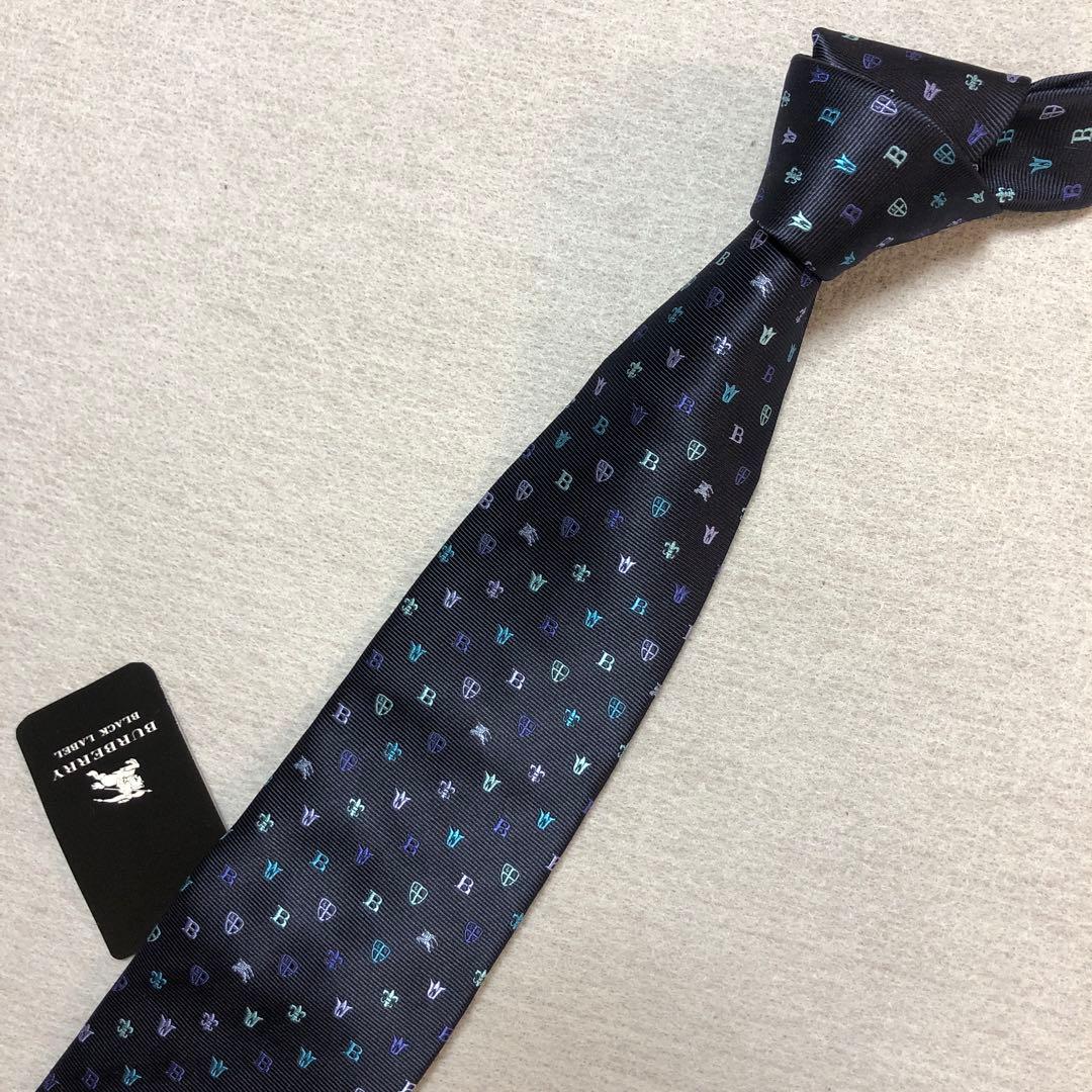 レア品　バーバリーブラックレーベル　ネクタイ　未使用タグ付　紺　モノグラム