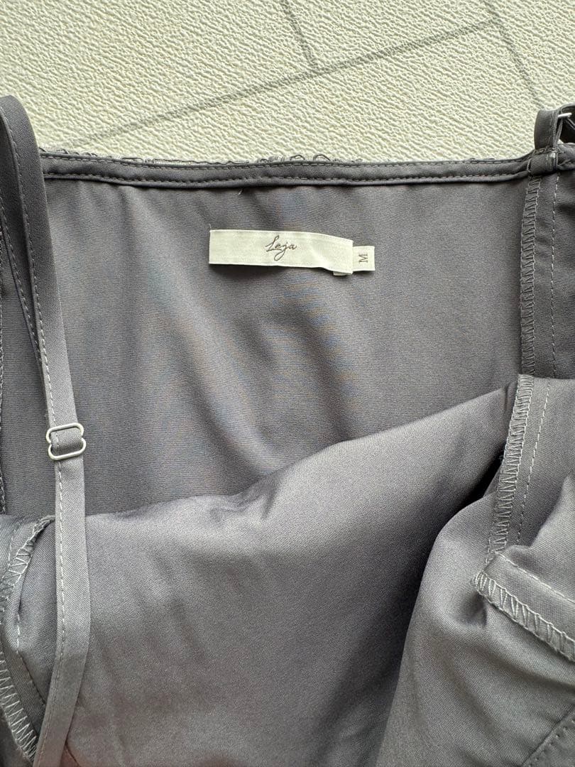 【LEJA】スパンコールボタニカルマーメイドハイネックパフスリーブキャミソール