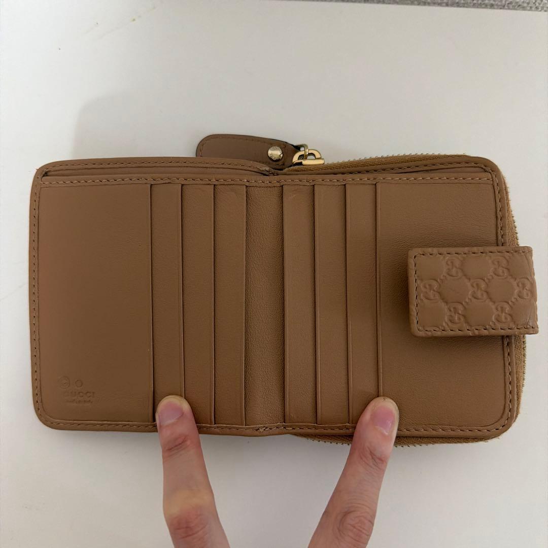 GUCCI ベージュ GGパターン 二つ折り財布