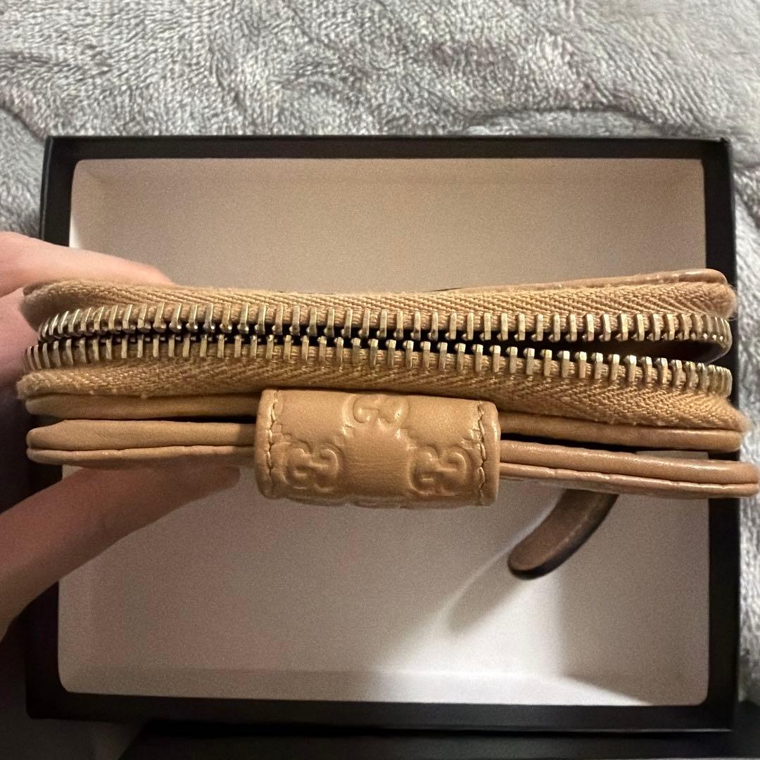 GUCCI ベージュ GGパターン 二つ折り財布