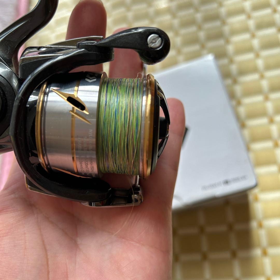 Daiwa 20ルビアスFC LT 2500S-XH スピニングリール
