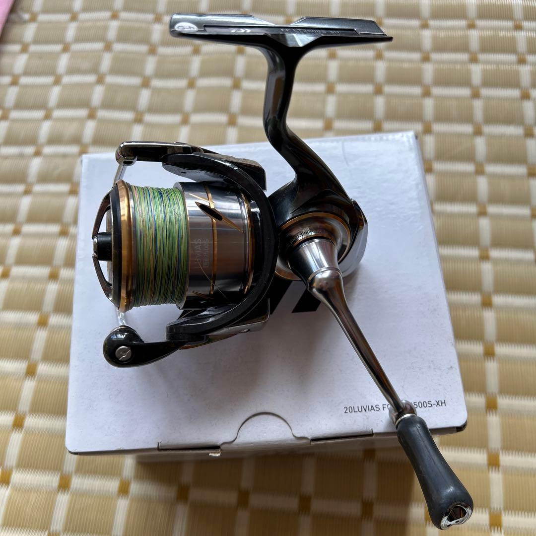 Daiwa 20ルビアスFC LT 2500S-XH スピニングリール