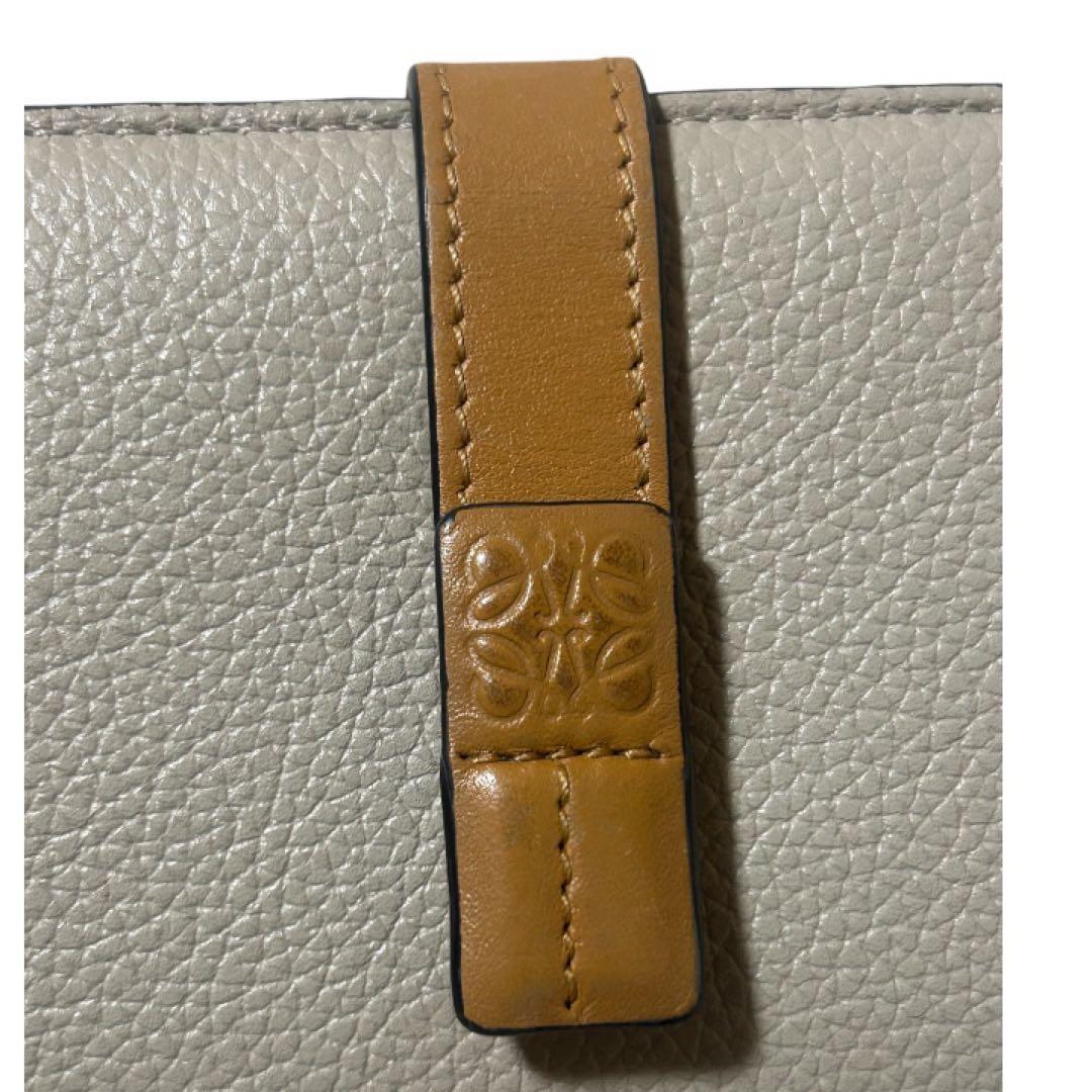 【美品】 LOEWE 長財布 バーティカルウォレットラージ　ベージュ